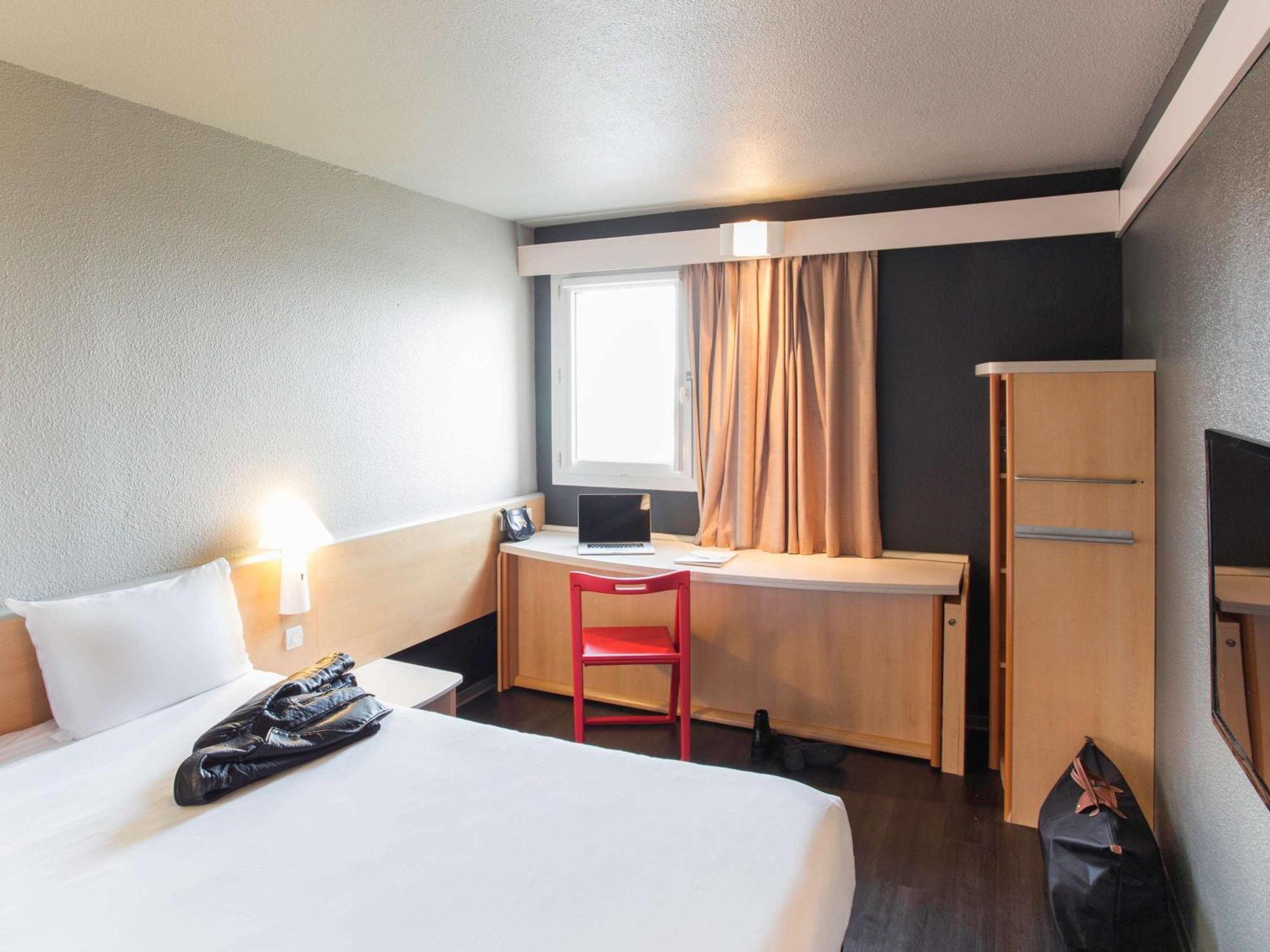 Ibis Pau Lescar Hotel Exterior foto